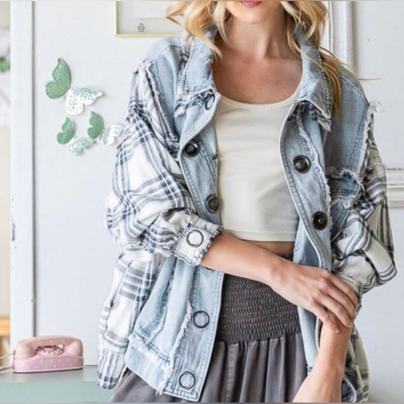 Oli & Hali Jackets & Blazers - OLI & HALI -Plaid Pieced Denim Jacket Size small